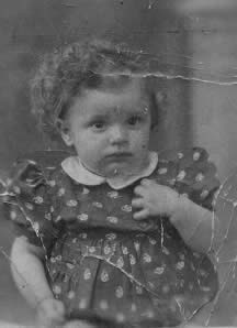 Jeanne Cordelier petite et grande